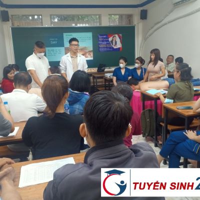 Xoa bóp bấm huyệt - Vl trị liệu